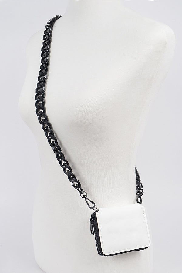 So Chic Wallet Crossbody