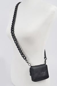 So Chic Wallet Crossbody